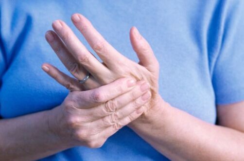 Pain in the joints of the hands and fingers - signs of various diseases